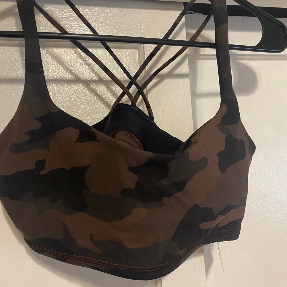 Lululemon Free to Be Sports Bra